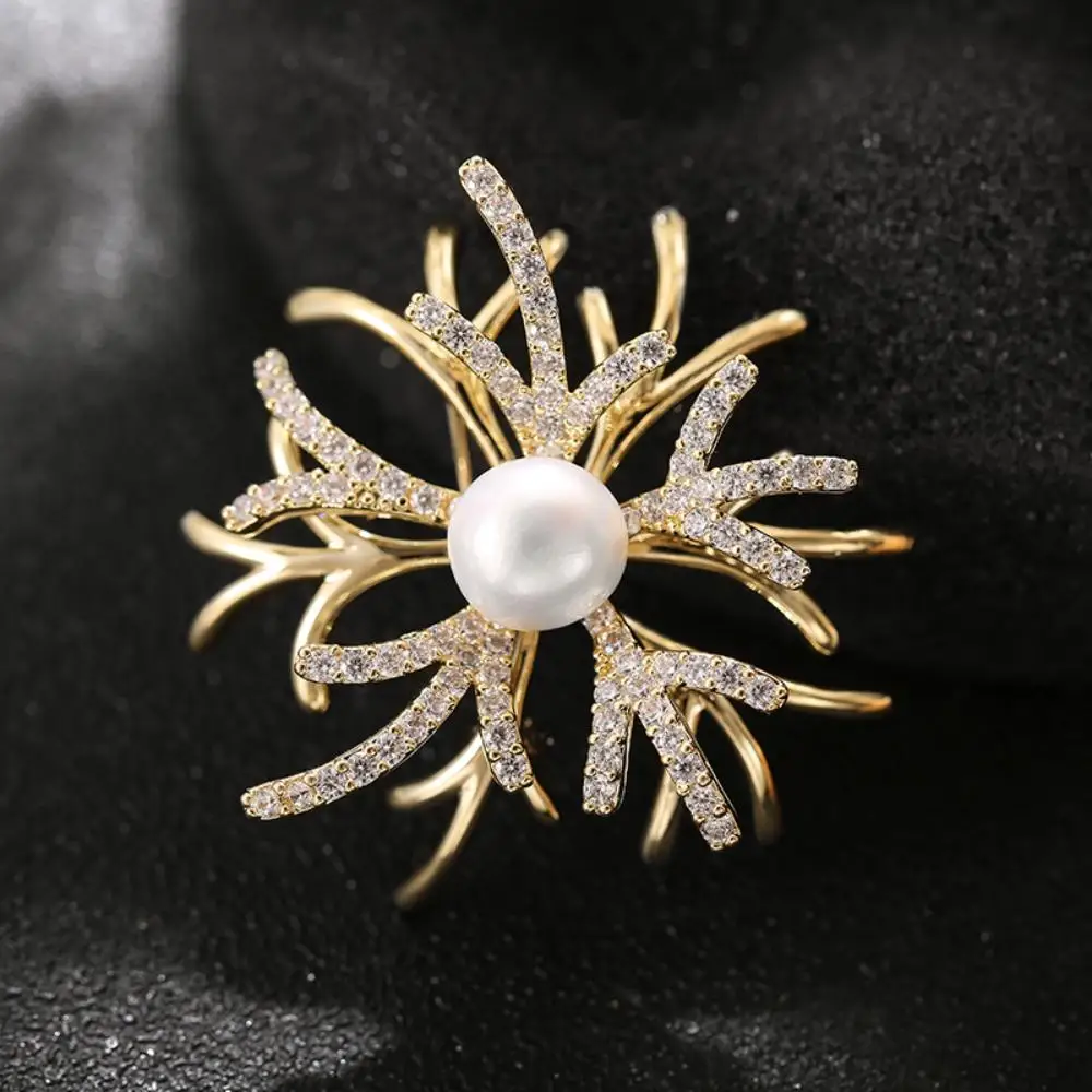 Pretty Zircon Pearl Paved Flower Lapel Pins Personality Bilayer Brass Brooches For Women Girls Lady Dress Corsage Festival Gift