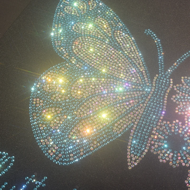 New shiny drill figure butterfly flower T-shirt ladies summer casual bottoming T-shirt high quality cotton fabrics
