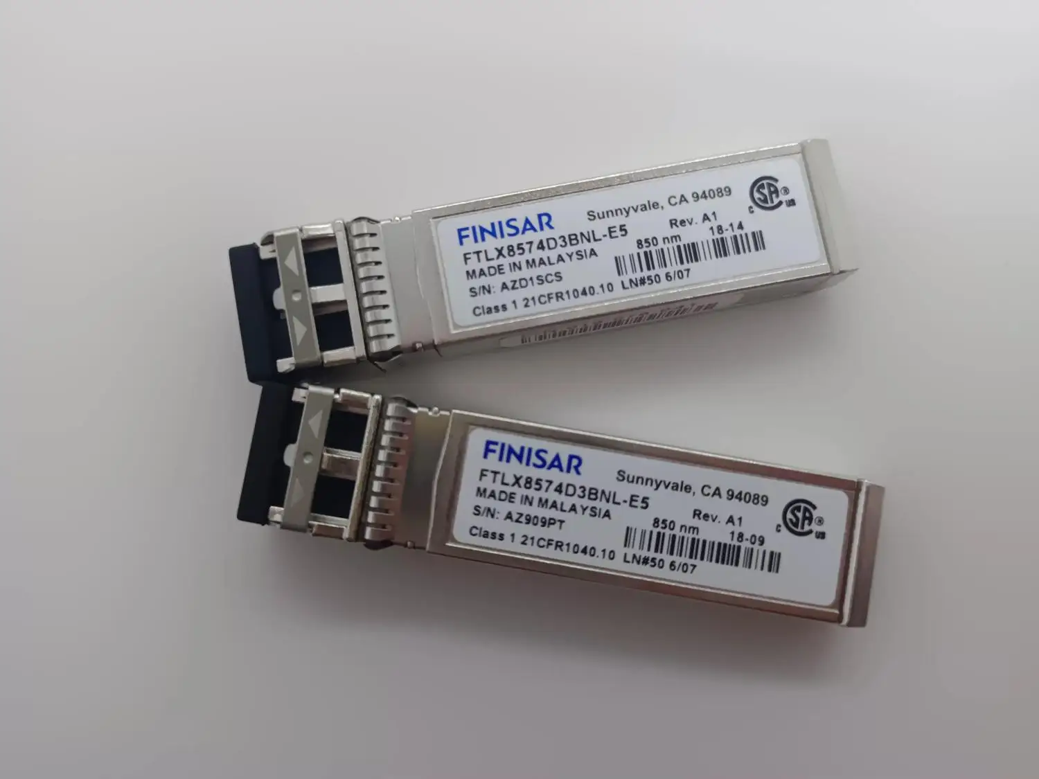 Finisar 10G FC SFP+ FTLX8574D3BNL-E5 EMC 019-078-041 850nm 10GBase-SR SFP+ Transceivers/10G optical fiber