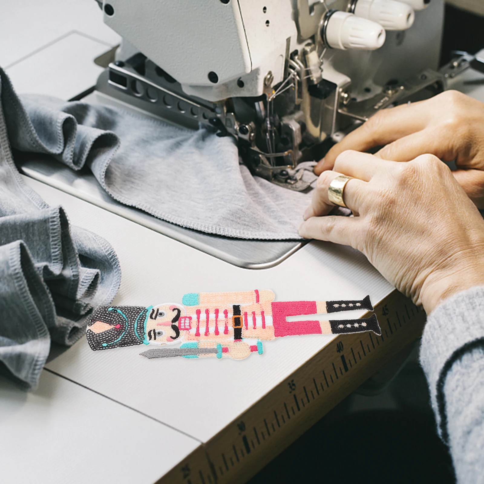 

Nutcracker Sequin Patches Decorative Embellishments Iron on Applique for Clothes Bags Hats Shoes Clothing