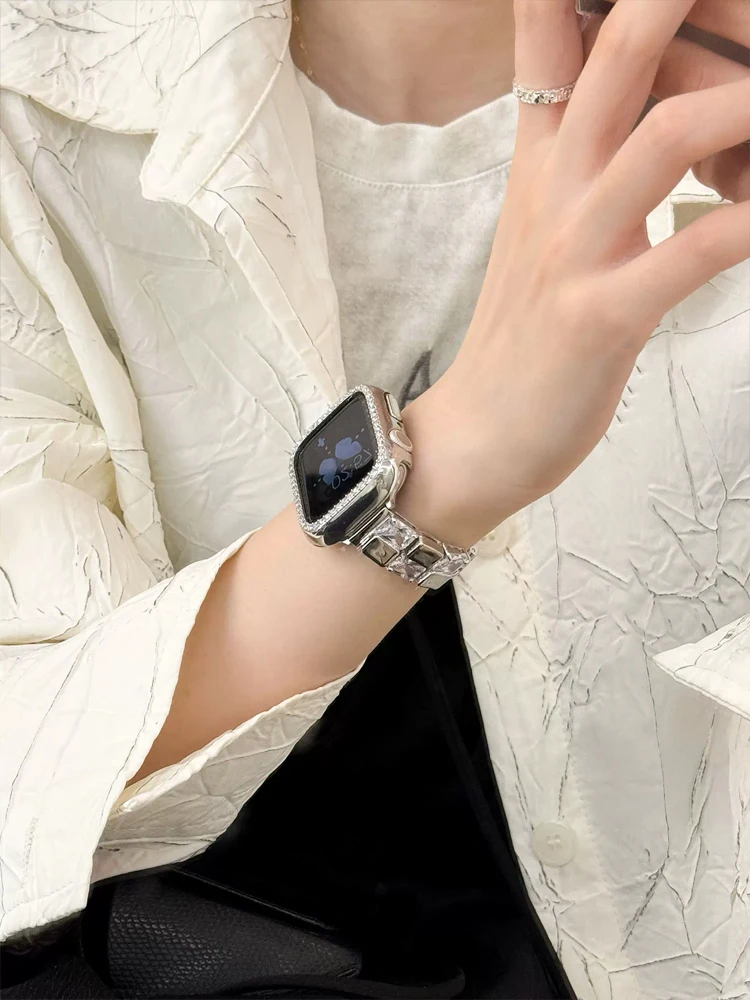 Cinturino diamantato di lusso per iWatch Ultra 9 8 7 42mm 44 45mm 49mm cinturino sottile in acciaio inossidabile per Apple Watch 38mm 40mm 41mm 6 5 SE 4