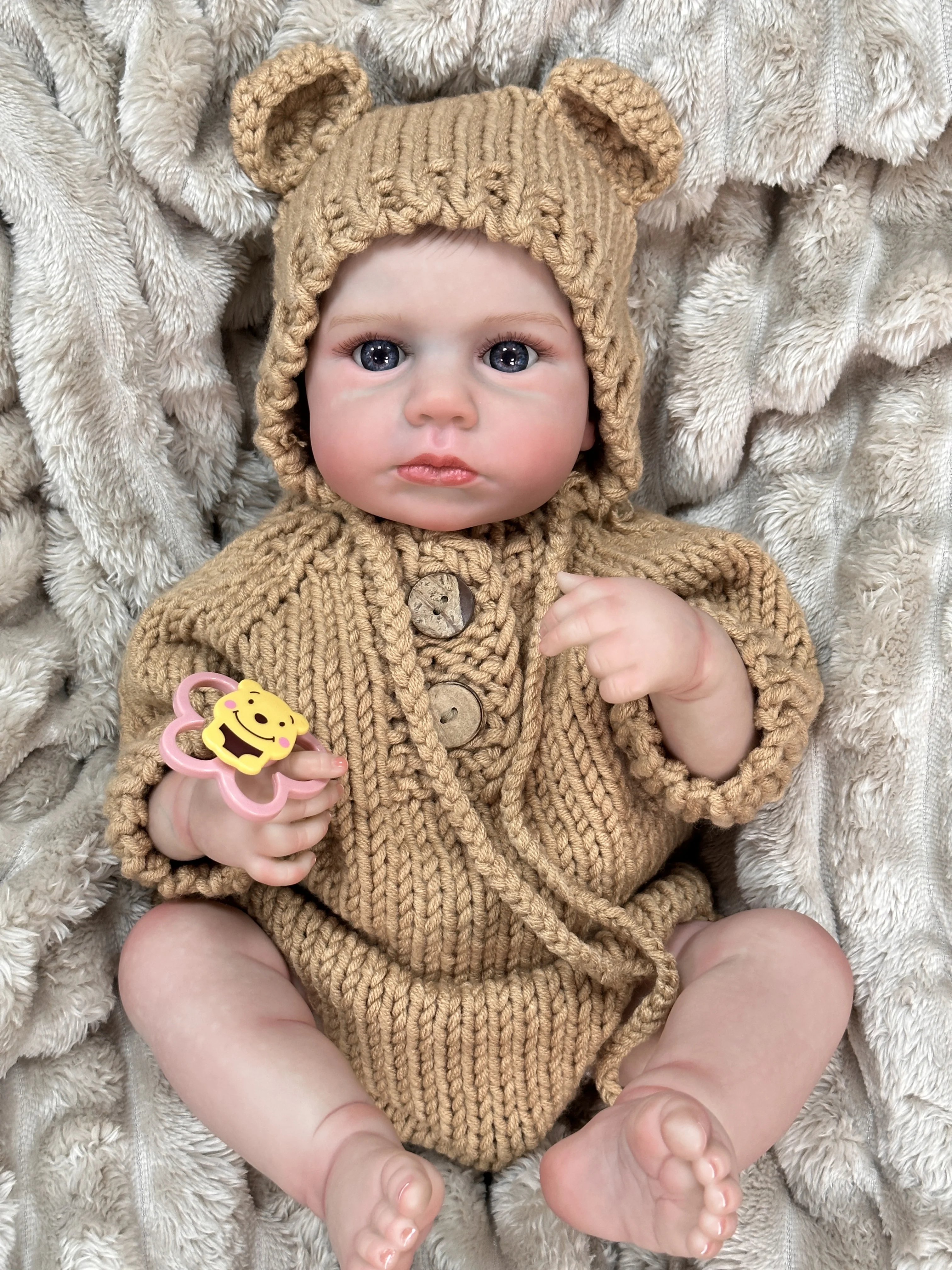 

Cokela 50cm/20inch Lifelike Soft Touch Silicone Vinyl Toddler Doll Boy Lovely Reborn Awake With Soft Hair Baby Dolls