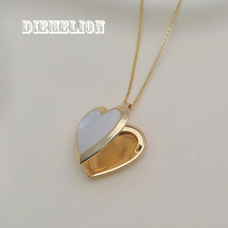 Romantic Heart Shape Natural MOP Shell Locket Pendant Necklaces for Women Openable Photo Frame Necklace Family Love Collar