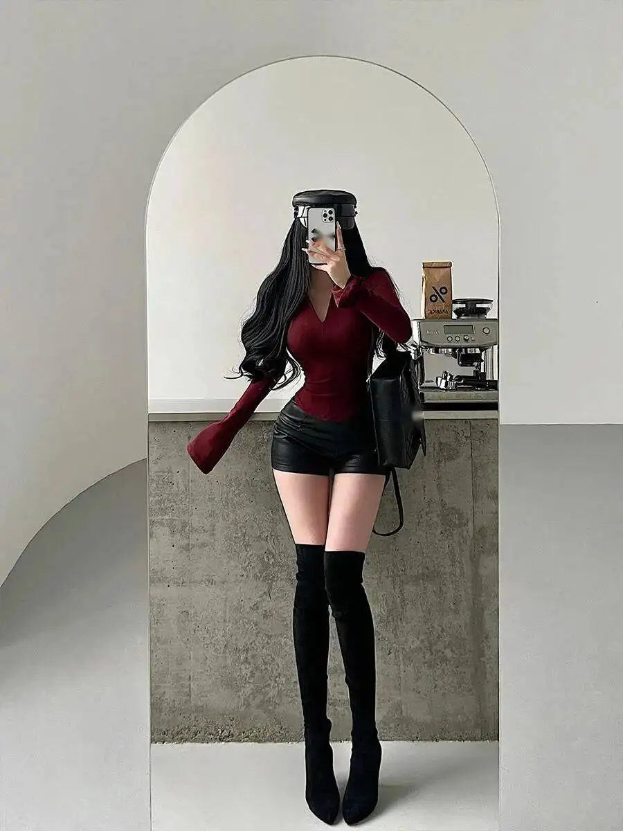 Spicy Girl Sexy Hochgeschnittene Enge Figurformende Elastische Hüftbetonte PU-Leder-Shorts Heiße Mode Sexy Damen-Shorts 2025 Neu Süß IN40