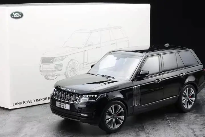 In Magazzino Nuovo 1:18 LCD Range Rover SVA Executive 2020 Modello di Auto Pressofuso In Lega Modello Camera Ornamenti Giocattoli Da Collezione Regali