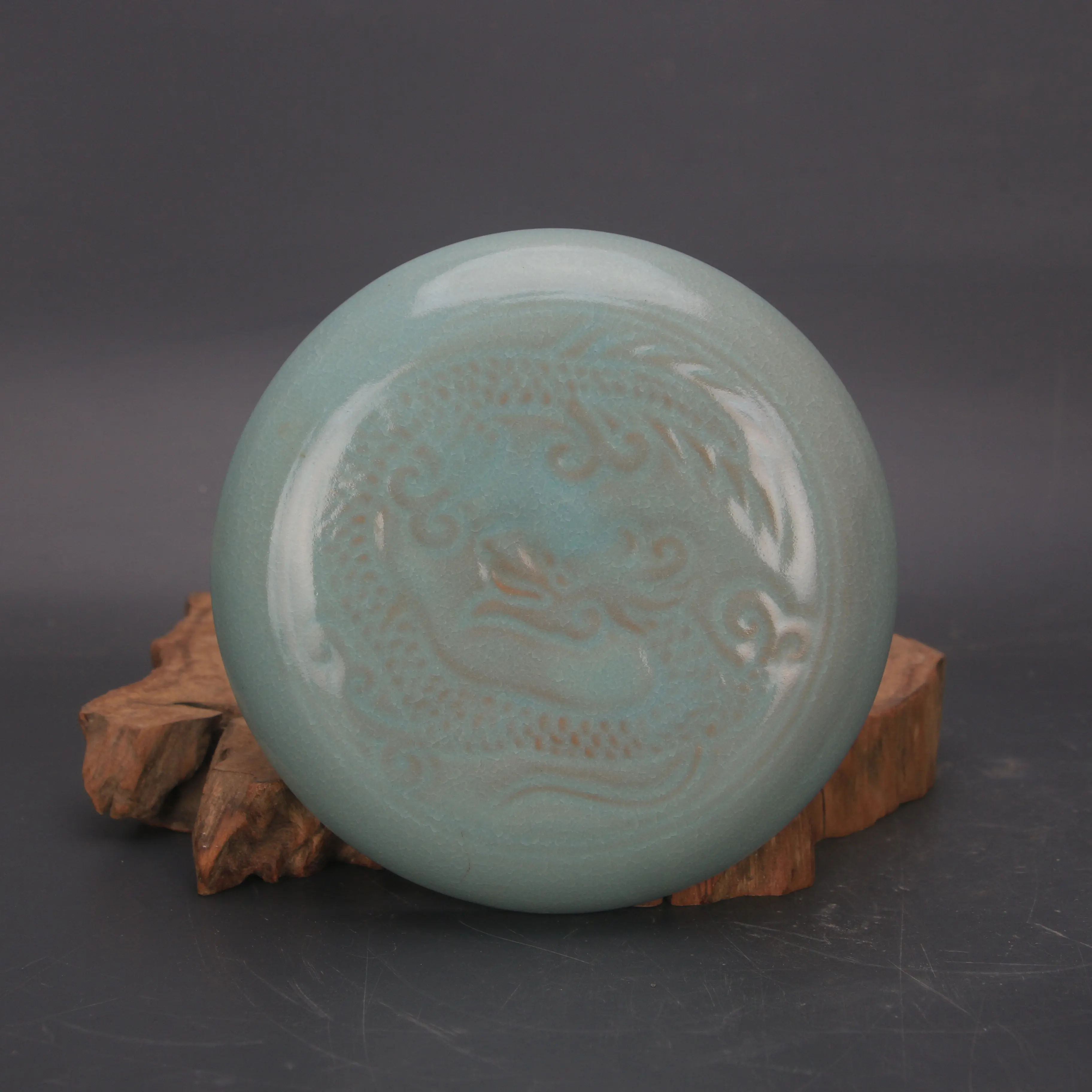 Song Dynasty Ru Kiln Celadon Ice Crack Carved Dragon Powder Box Antique Style Porcelain Home Vintage Decor Collectible