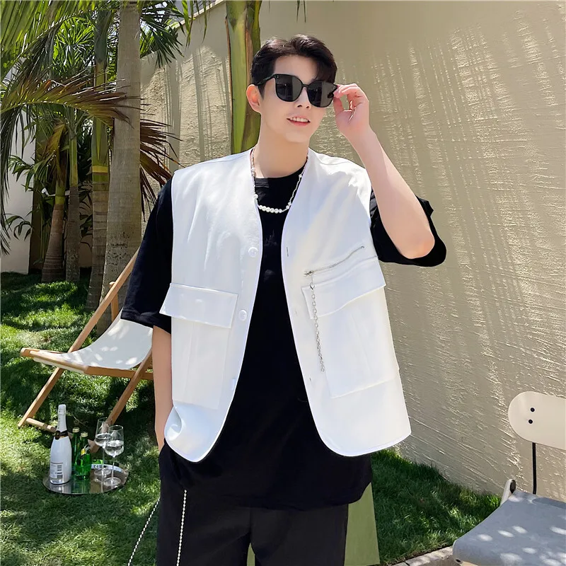 

SYUHGFA New 2025 Spirng Men's Vest Coat Korean Fashionable Sleeveless Design Multi Pockets Zippers Stylish Male Clothing