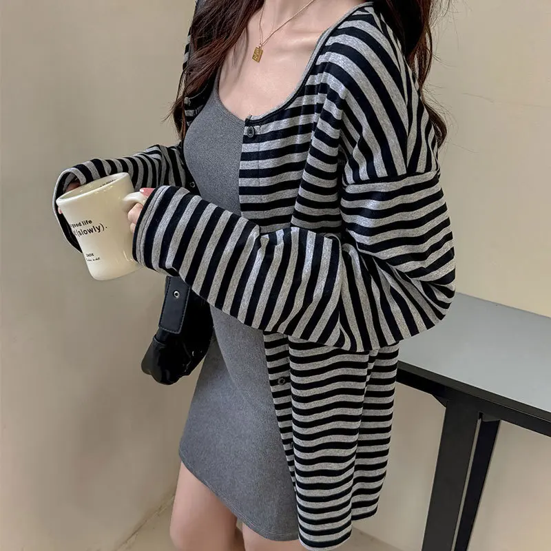 

Lazy wind striped cardigan jacket women's 2026 spring and summer new loose casual versatile high-end long-sleeved top