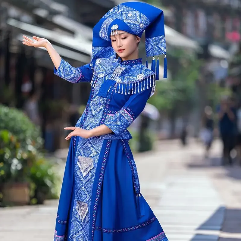 

Clothing for women, Guangxi Zhuang ethnic group, welcoming guests, adults, Miao ethnic group, dance costumes, Yao ethnic minorit