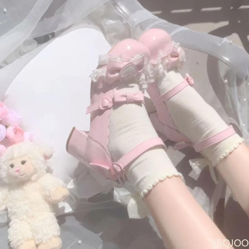 

Милые и милые женские туфли на толстой подошве с круглым носком, модные новые стильные женские туфли на высоком каблуке с кружевной пряжкой и бантом, универсальные