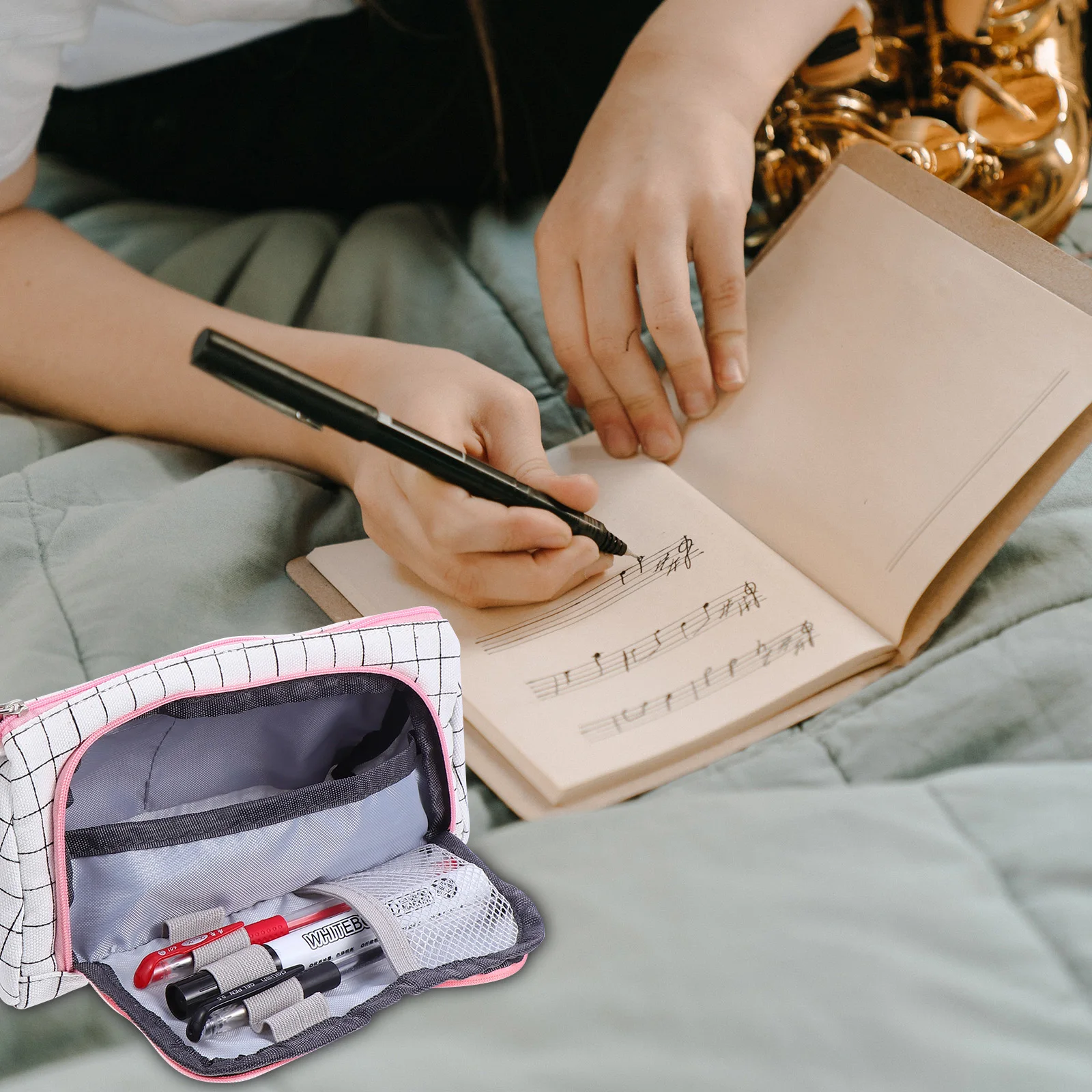 

Large Capacity Canvas Pen Bag Zipper Pencil Pouch Stationery Organizer for Students Chic Design Portable Storage School