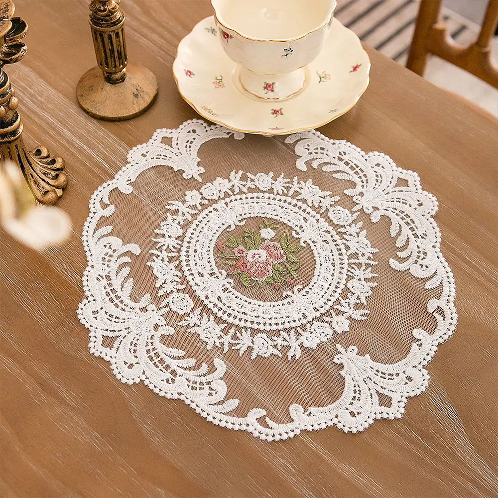 Retro Lace Placemats Handmade Embroidered Table Lace Tablecloth Pastoral Coaster Mat European Bedside Table Placemat Exquisite