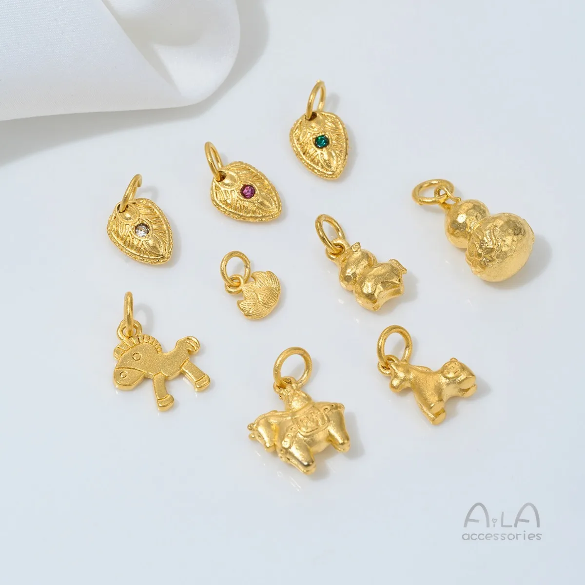 Accesorios de joyería DIY: Colgante de plumas de calabaza con cordón extensible, chapado en cobre y oro auténtico, diseño de flor del Dios de la Riqueza de cinco vías