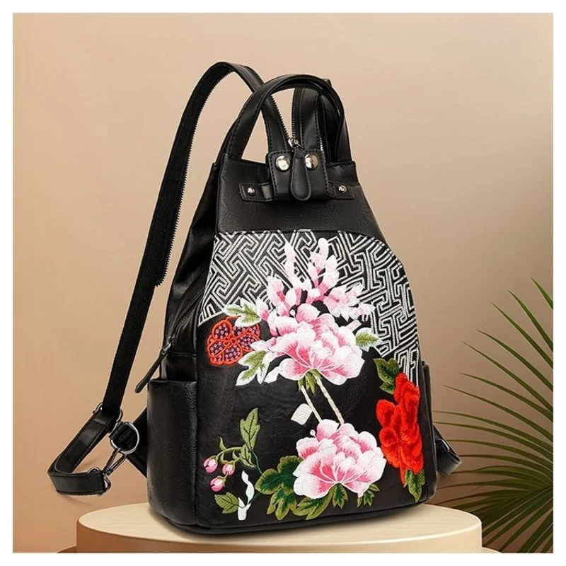 حقيبة ظهر مطرزة Seiko عصرية جديدة لعام 2026 مزخرفة بالذهب المنحني والتطريز بسعة كبيرة وتصميم سحاب مقاس 14 بوصة على ظهره