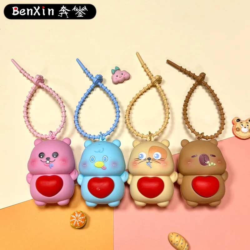 ミスティン　絶妙なハート型キーホルダー、バッグハンガー、キュートなぬいぐるみ、高級キーホルダーの小さなギフト