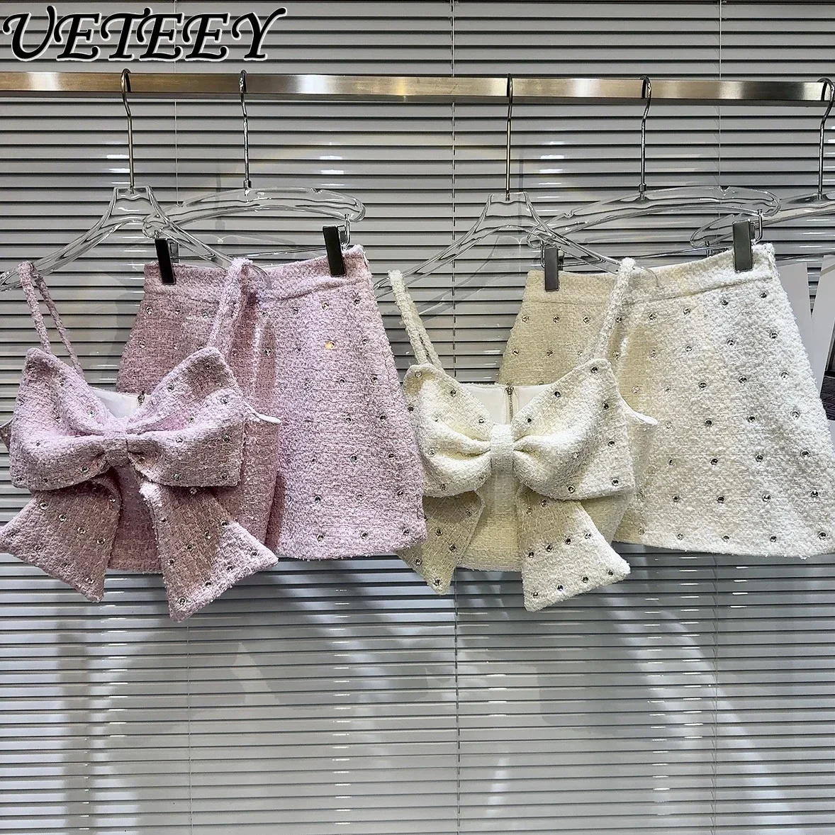 

2023 Winter New Hot Rhinestone Sweet Big Bowknot Camisole Y2k Top for Women Tweed Mini Skirt Outfit Women's Skirt Two-Piece Set