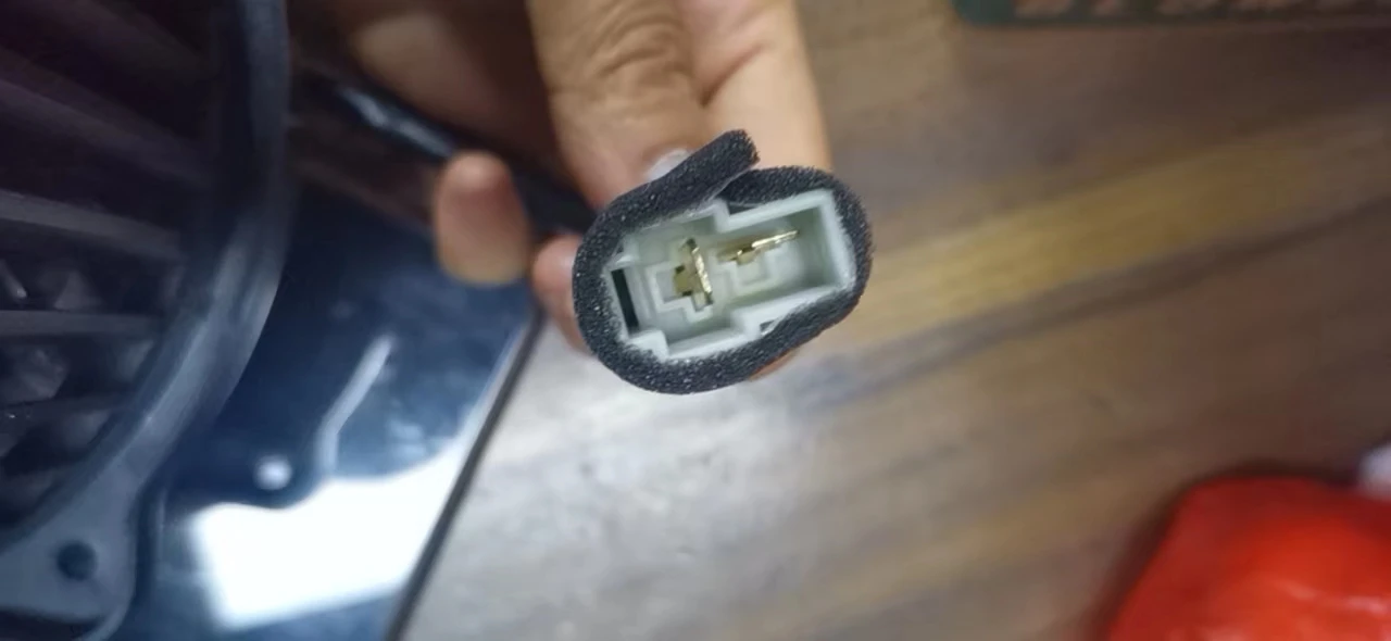 11N6-90700 Lüftergebläsemotor für Hyundai R140-7 R160-7 R200LC-7 R210-7 R215LC-7 R225LC-7 R140-9 R160-9 R210-9 R520-9S Bagger