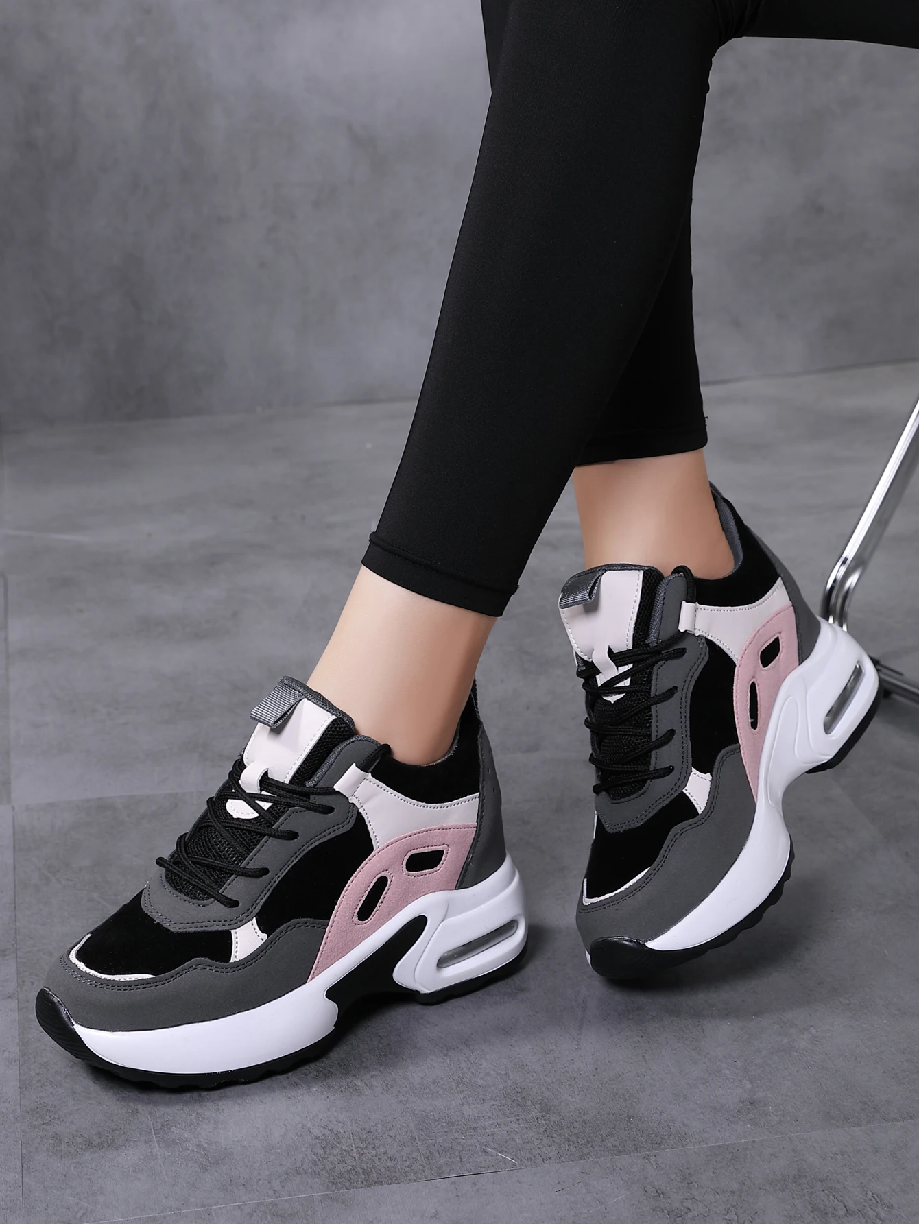 Summer Breathable Mesh Running Shoes for Women Breathable Casual Shoes Light Sports Walking Sneakers woman's Running Shoes