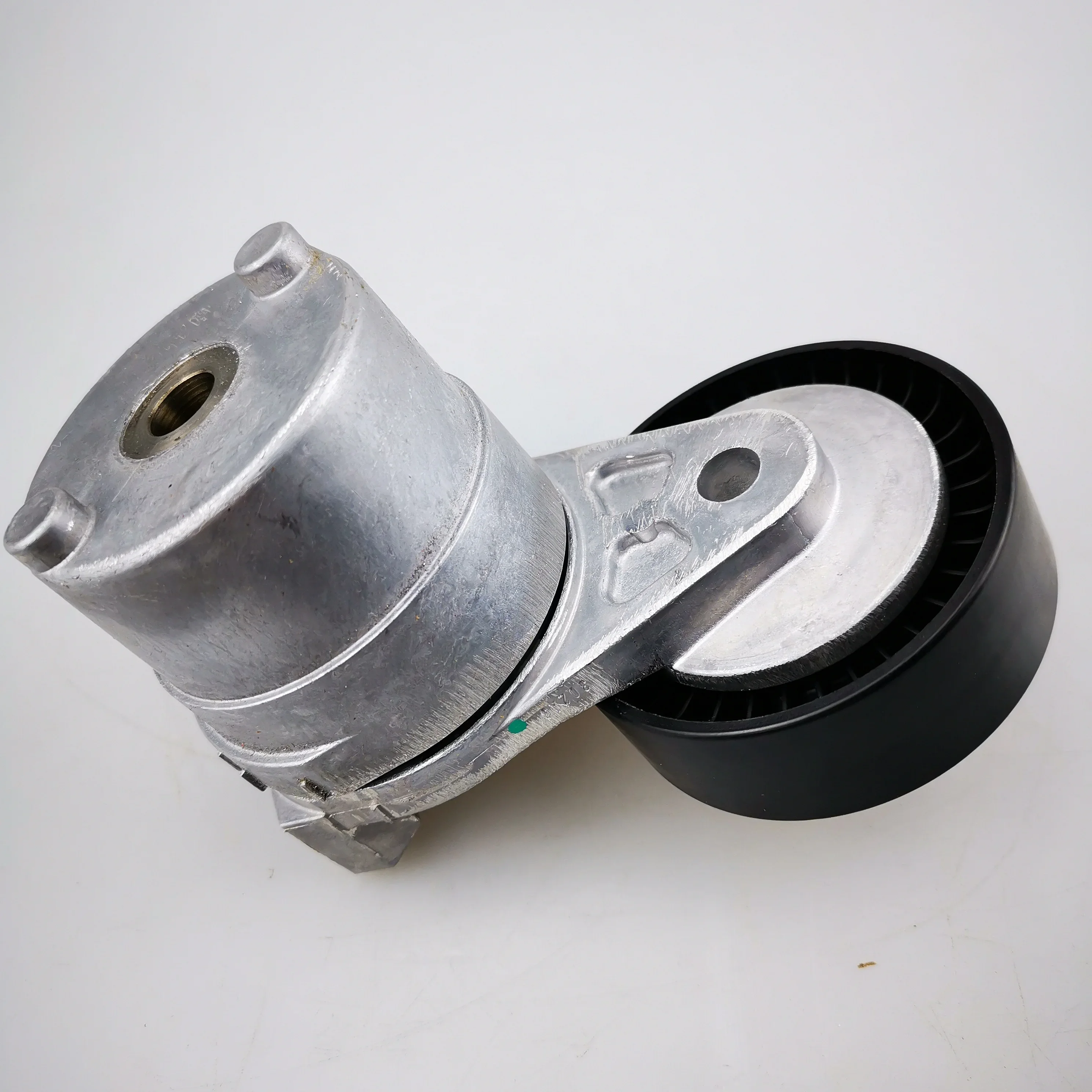 SAIC MAXUS V80 original automatic transmission belt tensioner C00001524