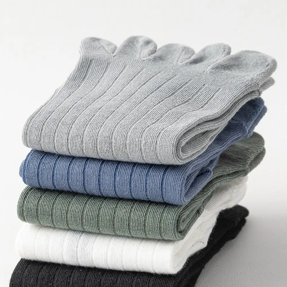 

Носки с отдельными пальцами и пятью пальцами. Тонкие короткие спортивные носки до щиколотки с низким вырезом. Дышащие антифрикционные хлопковые носки.