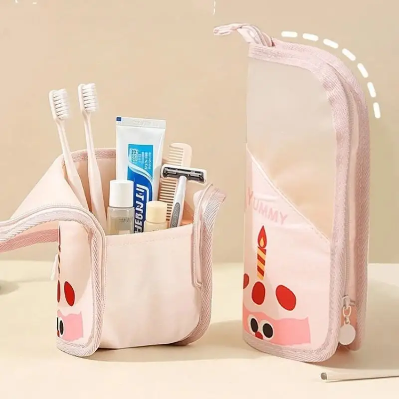 Niedliche Cartoon-Make-up-Pinselhalter-Tasche mit transparentem Design, großer Kapazität, perfekt für den täglichen Make-up-Bedarf und Reisen. – Detail 2