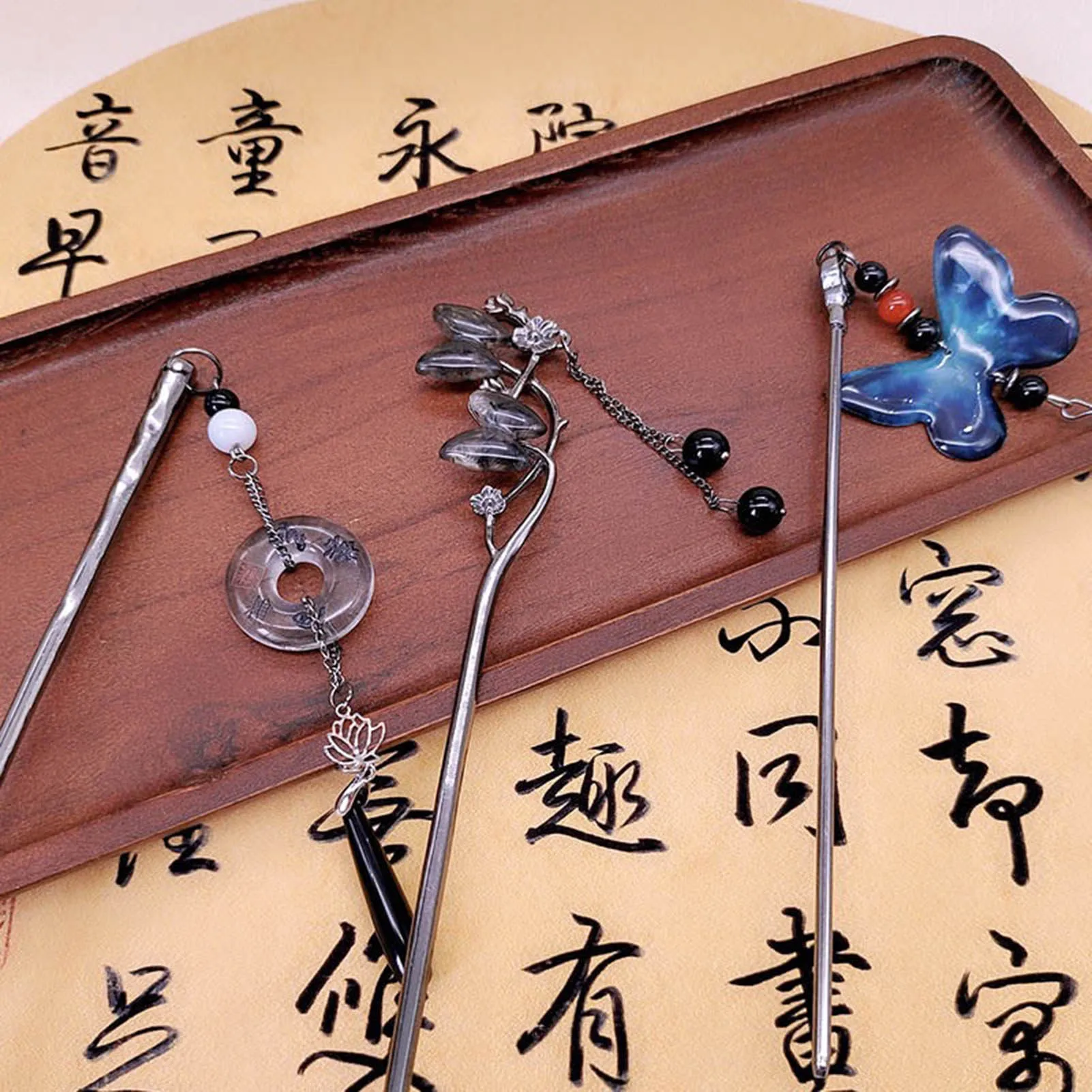 Neo chiński styl frędzle szpilka do włosów dla kobiet w stylu Vintage motylkowy wisiorek kwiatowy projekt metalowy kij do włosów eleganckie akcesoria do włosów 1 szt.