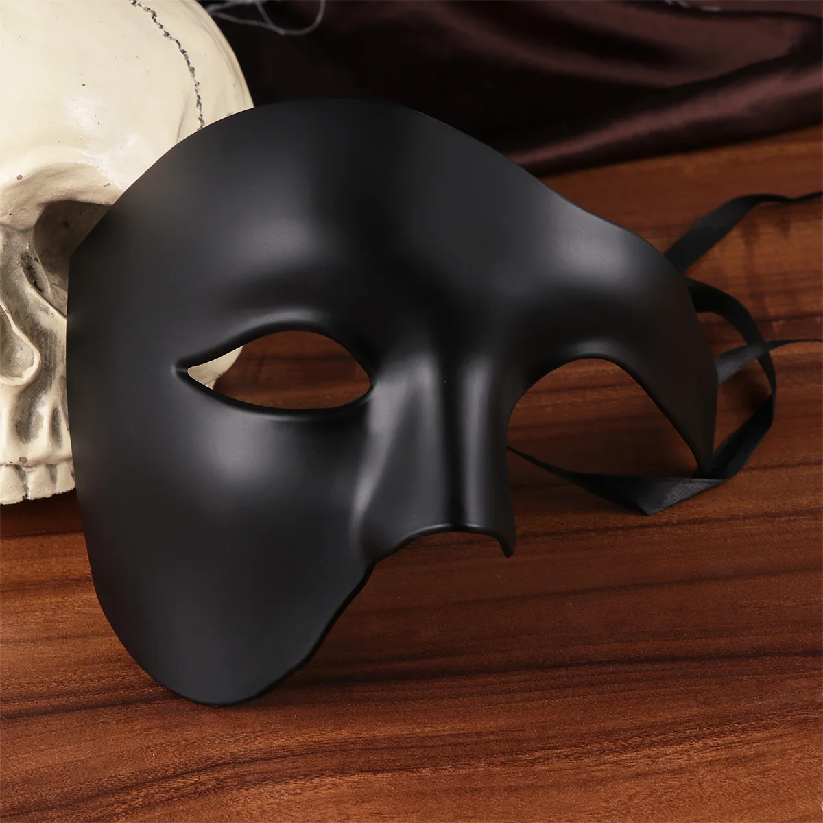 

Half Face Mask One Eyed Masquerade Retro Solid Color For Halloween Party Cosplay Festival Gothic Mask Men