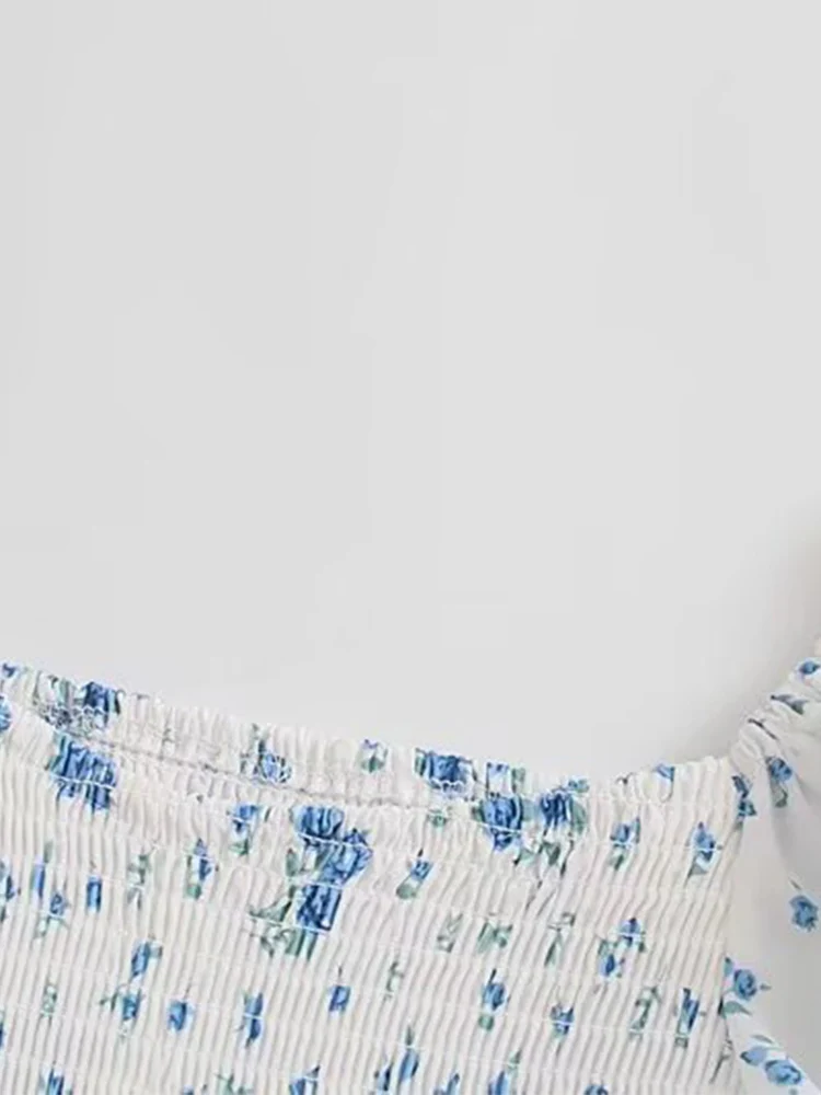 Neues Damenkleid im europäischen Stil, modisch und vielseitig, mit einem stilvollen Bindeband und einem bedruckten Design.