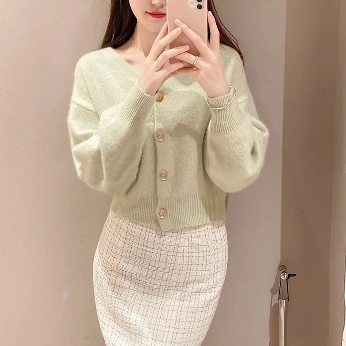 

Sweet Pastel V-neck Knitted Cardigan Outerwear New Autumn Winter Fashion Button Detail Regular Sleeve Long Single Piece