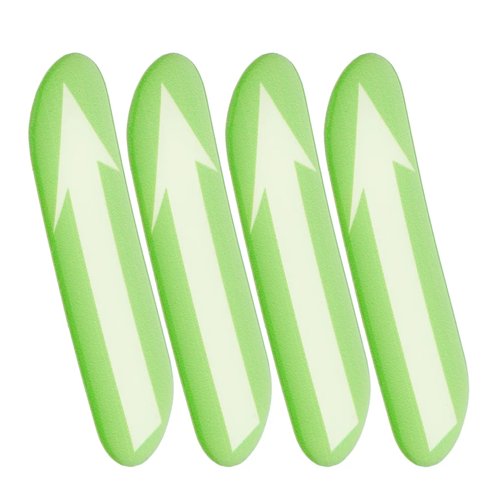 4 قطعة ملصق توهج الليل السهم بمناسبة ملصقات سائق جديد تحديد المواقع إشارة الاتجاه مضيئة السهم الشارات