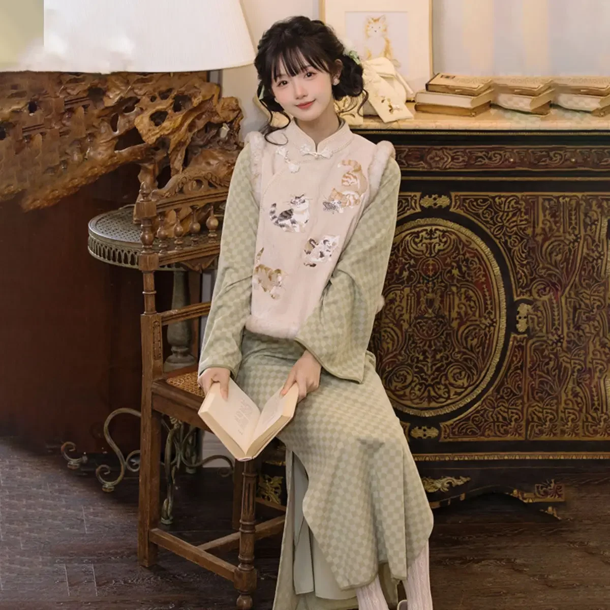Chinese Cat Embroidery Vest Traditional Chinese Style Daily Vest Wear Stand-up Collar Long Sleeve Dress Autumn And Winter Set