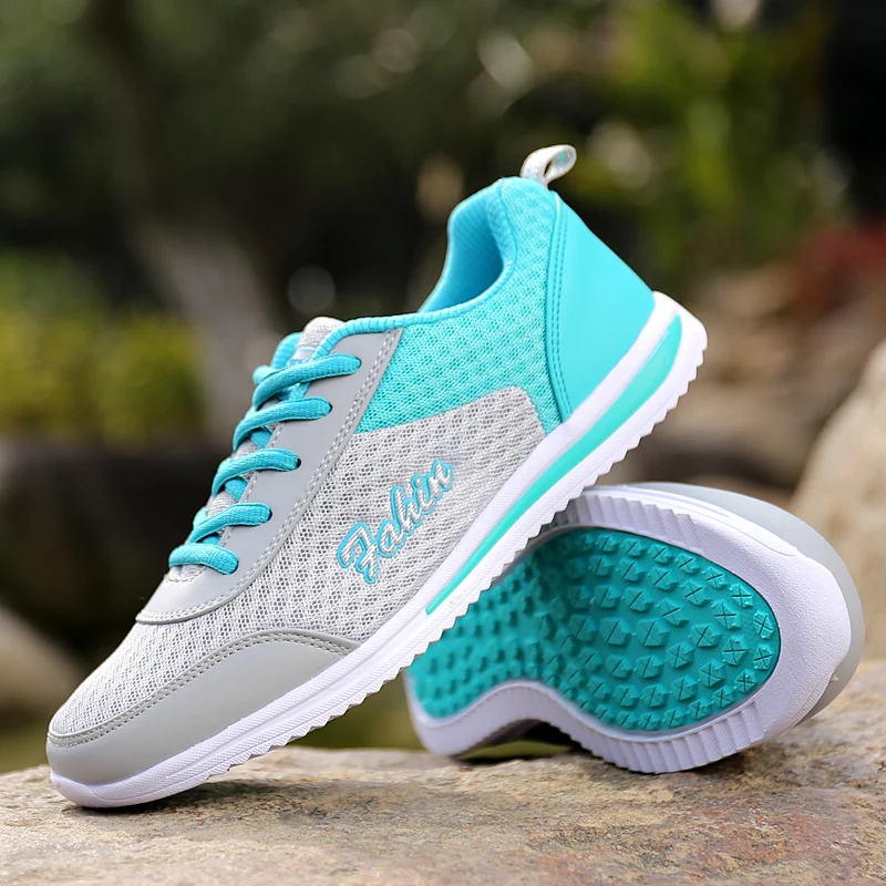 Sneakers Women Running Shoes Lightweight Female Walking Shoe Casual Sports Footwear Lace-up Summer Outdoor Athletic Trainer