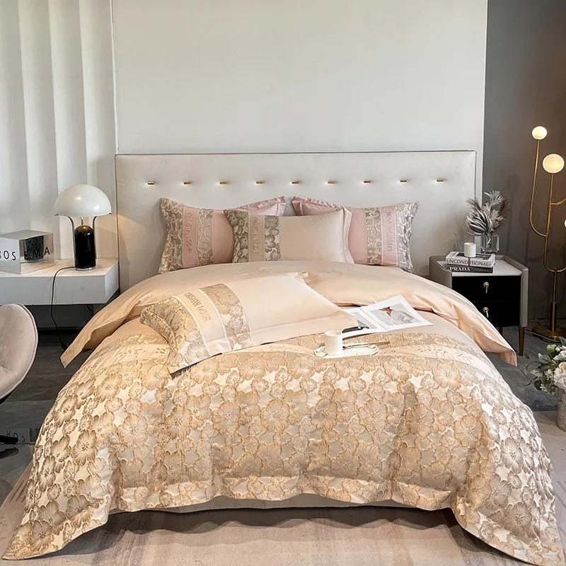 Jacquard Bedding Set King Queen Size 4pcs Golden Relief Embroidery Duvet Cover Sets Bed Sheet Pillowcases Mattress Cover