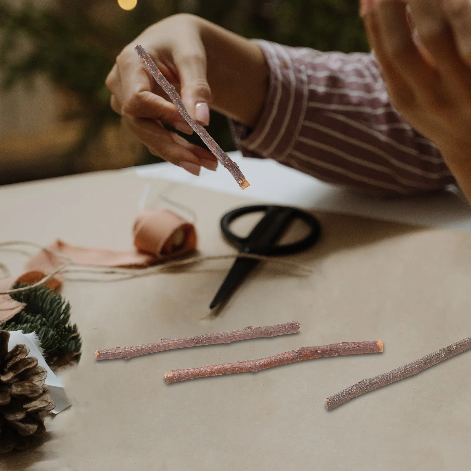 

40Pcs DIY Wood Log Sticks Exquisite Craft Wooden Sticks for Decoration and Gift Giving Log Branches Wooden Stick Decor