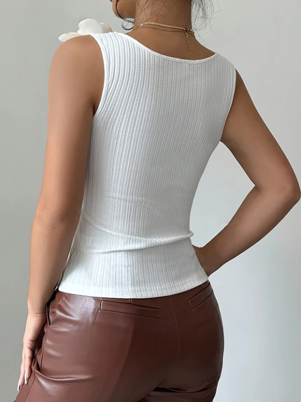 Ele gebreide zomer 2025, slim-fit tanktop voor dames met 3D-bloemmotief, faionable vrijetijdskleding, polyester materiaal