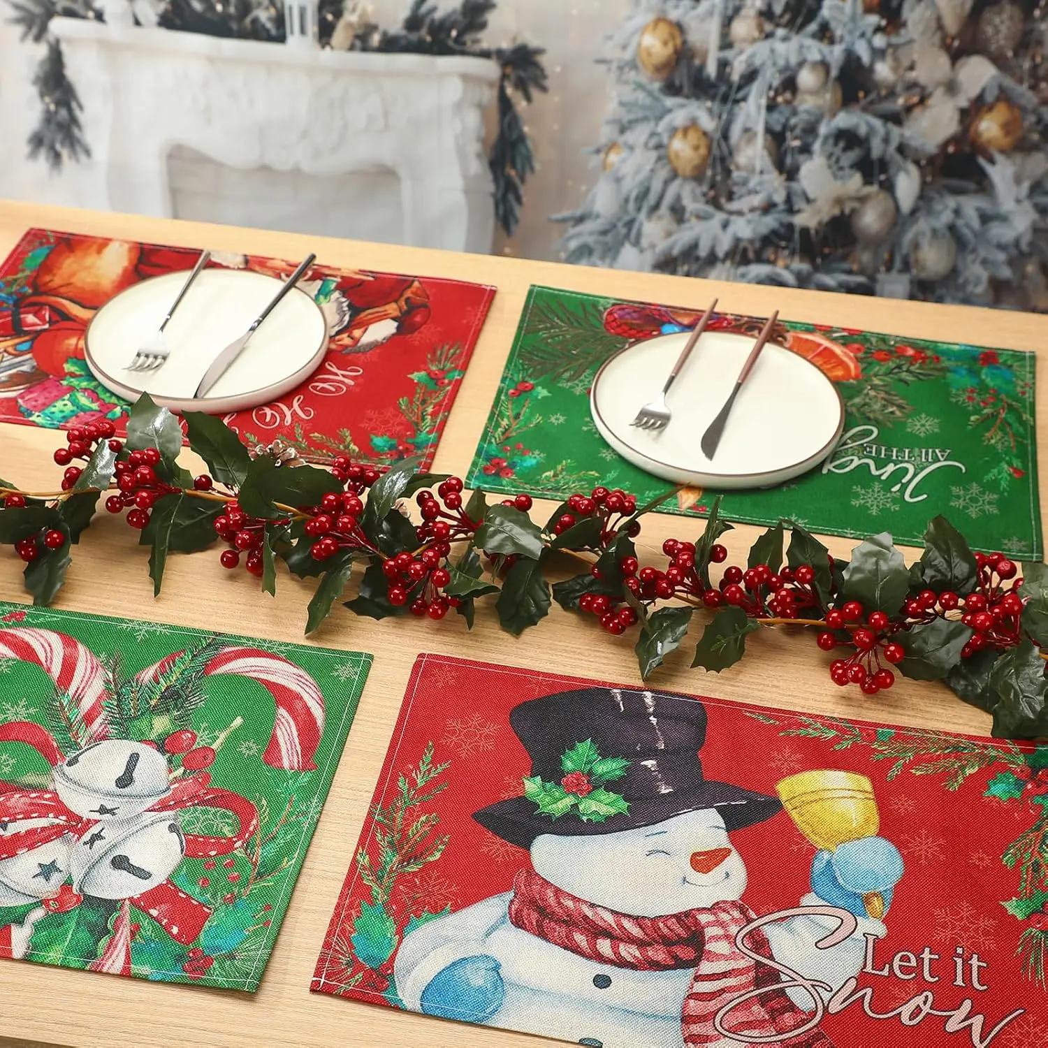 Christmas Decorations Christmas Placemats Set of 4, 45 x 30cm Linen Plaid Snowflakes Xmas Tree Table Runner Winter Holiday Theme