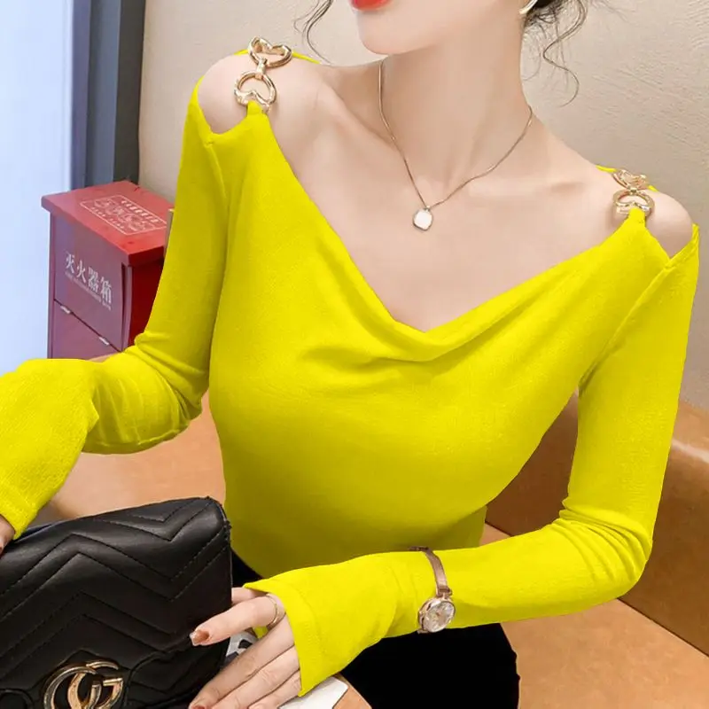 Fashion V-Neck Button Hollow Out Off Shoulder Blouse Women\'s Clothing 2023 Autumn New Oversized Casual Pullovers Sweet Shirt