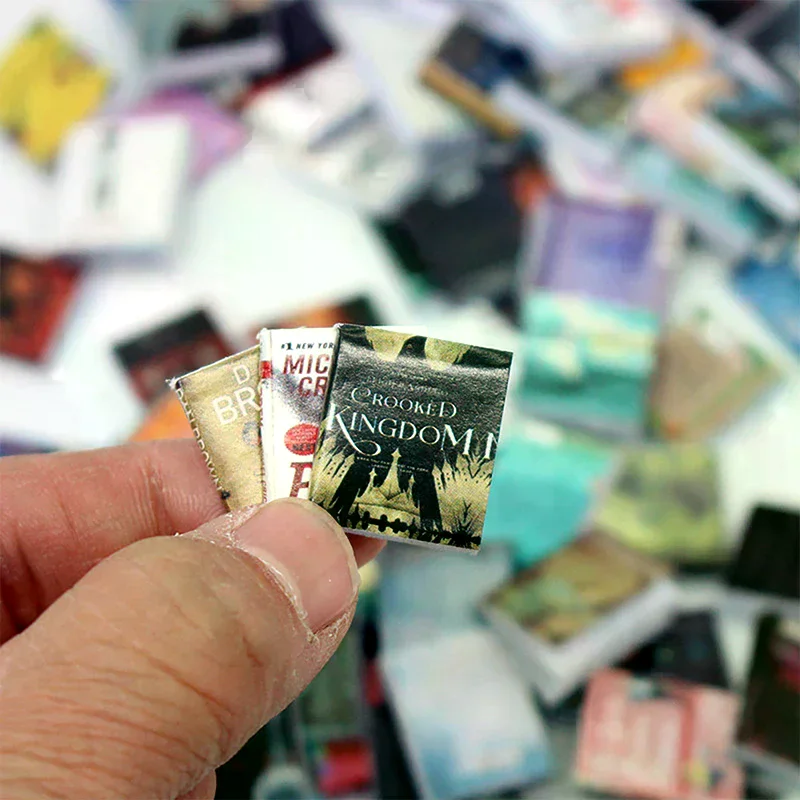 100 pçs miniaturas aleatórias casa de bonecas clássico mini flip livros notebook móveis decoração boneca brinquedo suprimentos