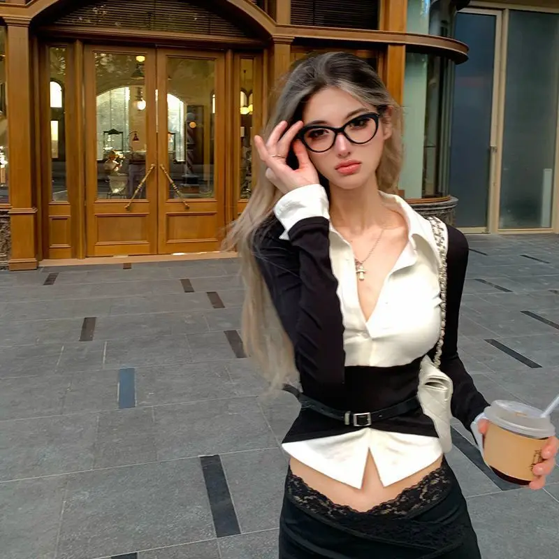 

2026 Summer Fashion New Women's Elegant Spicy Girl Fake Two Piece Polo Collar Top Color Blocked High End Long Sleeved Top