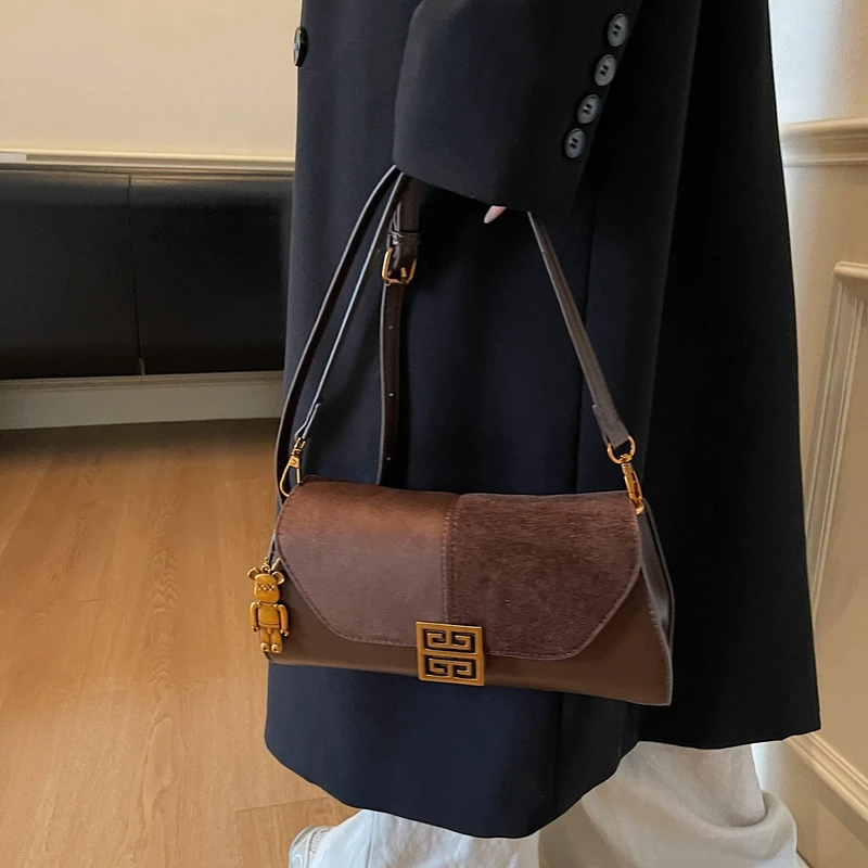 

Casual Sporty Crossbody Bag for Women Daily Office with PU Material Waterresistant Design Multiple Compartments Adjustable Strap