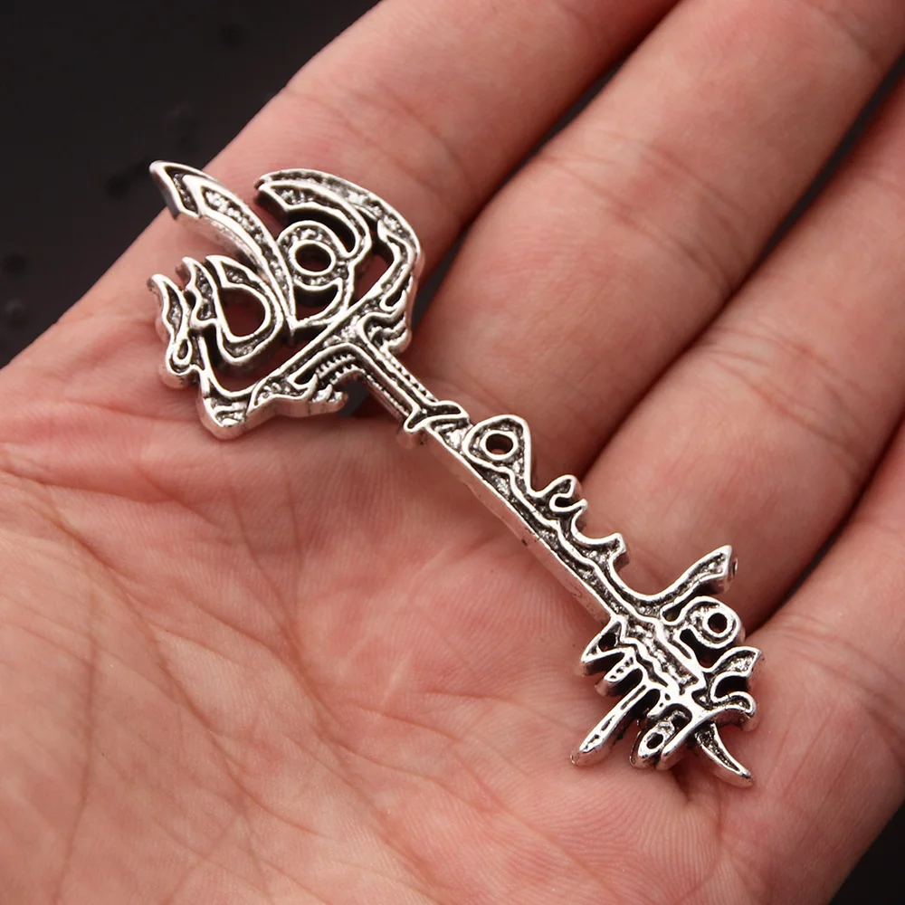 Cthulhu Mythos Silver Key Lovecraft Songs Of Horror Vintage Metal Pendant for Women Men Collection Jewelry