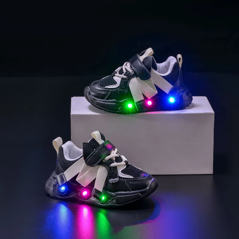 Child Fashion Sport Shoes Summer Luminous Fashion Breathable Kids Boys Net Shoes Girls LED Sneakers with Light Running Shoes