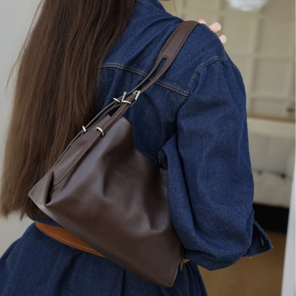 

Simple Niche Fashion Leather Retro Temperament Commuter Underarm Senior Women's Bag Design Casual Daily Loose Unique Texture