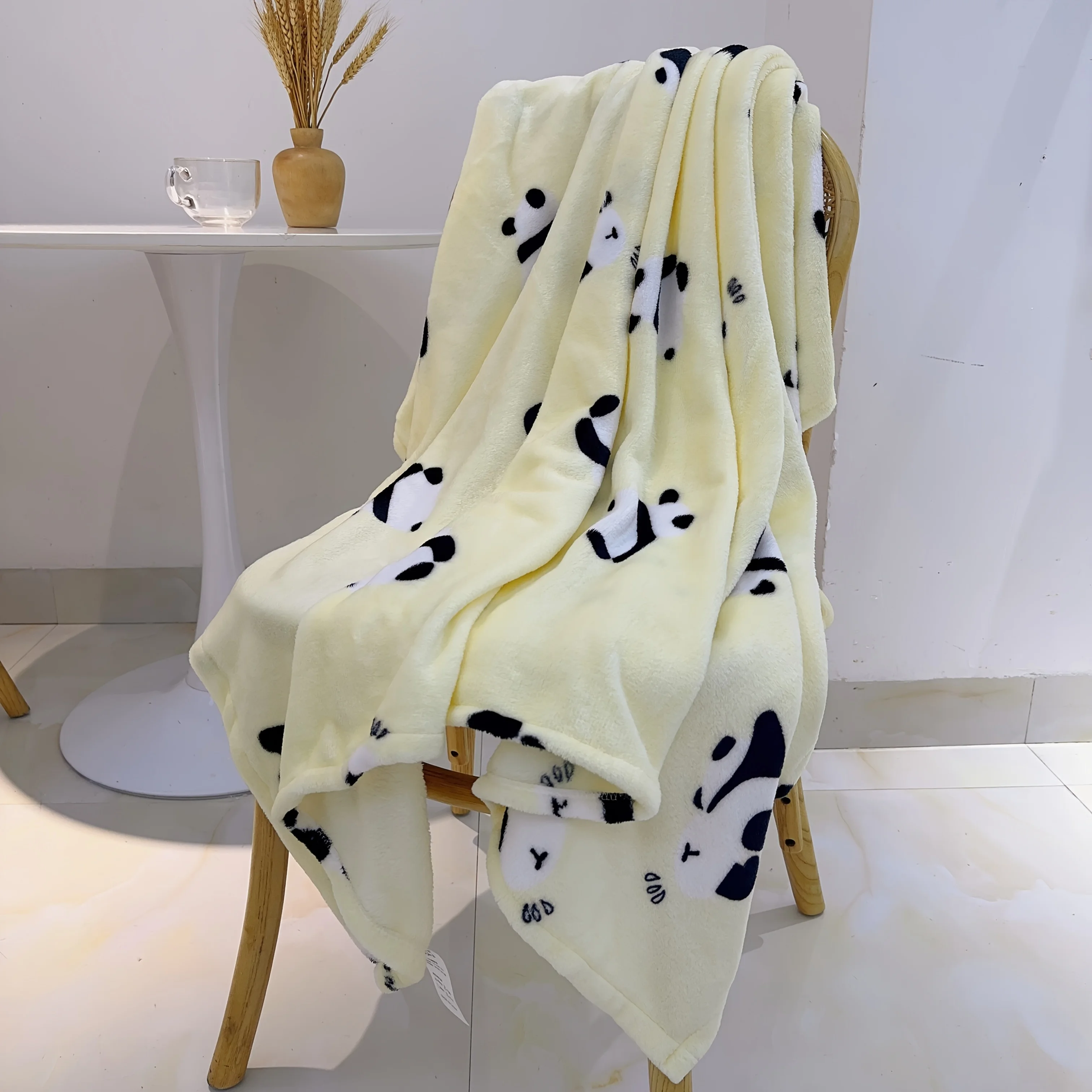 

Adorable Panda Pattern Plush Blanket Versatile for All Seasons Ideal for Gifts Festive Parties Daily Use