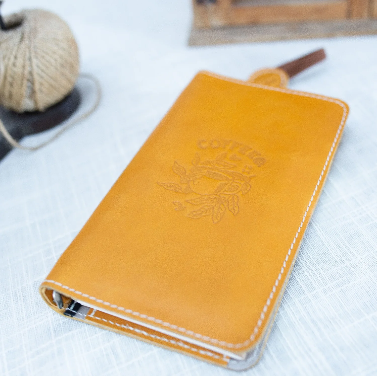 Genuine leather original 2025 new loose-leaf multi-functional A5slim handbook travel storage A5 narrow version notepad