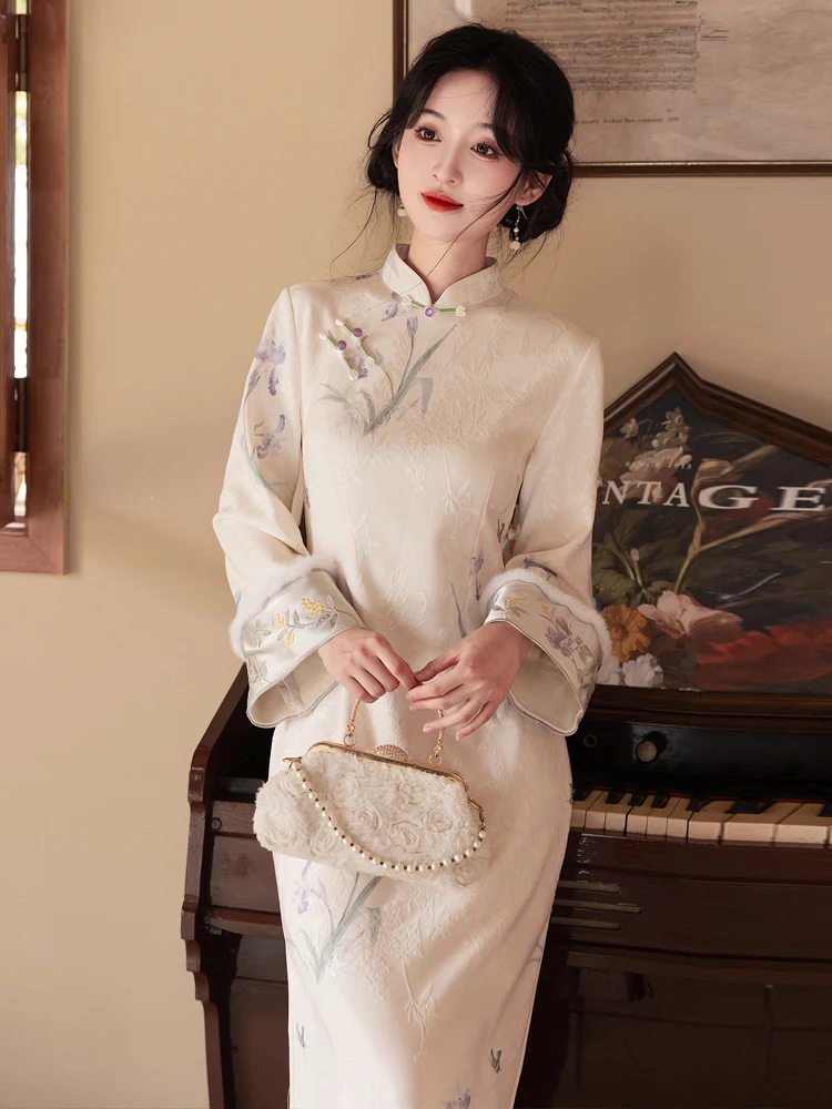 

Новая повседневная одежда в китайском стиле для молодых девушек, весна-осень, Новое поступление, длинный све, с цветочным принтом