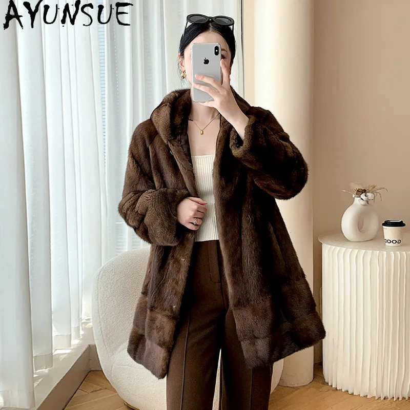 AYUNSUE Naturalny Futro z Norki Damskie Płaszcz Średniej Długości z Kapturem Luksusowy Cały Futro z Norki dla Kobiet Odzież Wysokiej Jakości Płaszcze Abrigo Mujer