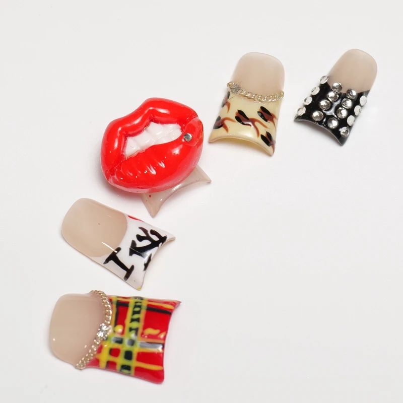 10 Uds uñas cortas de pico de pato labios rojos remache a cuadros estrella decorada puntas de uñas postizas