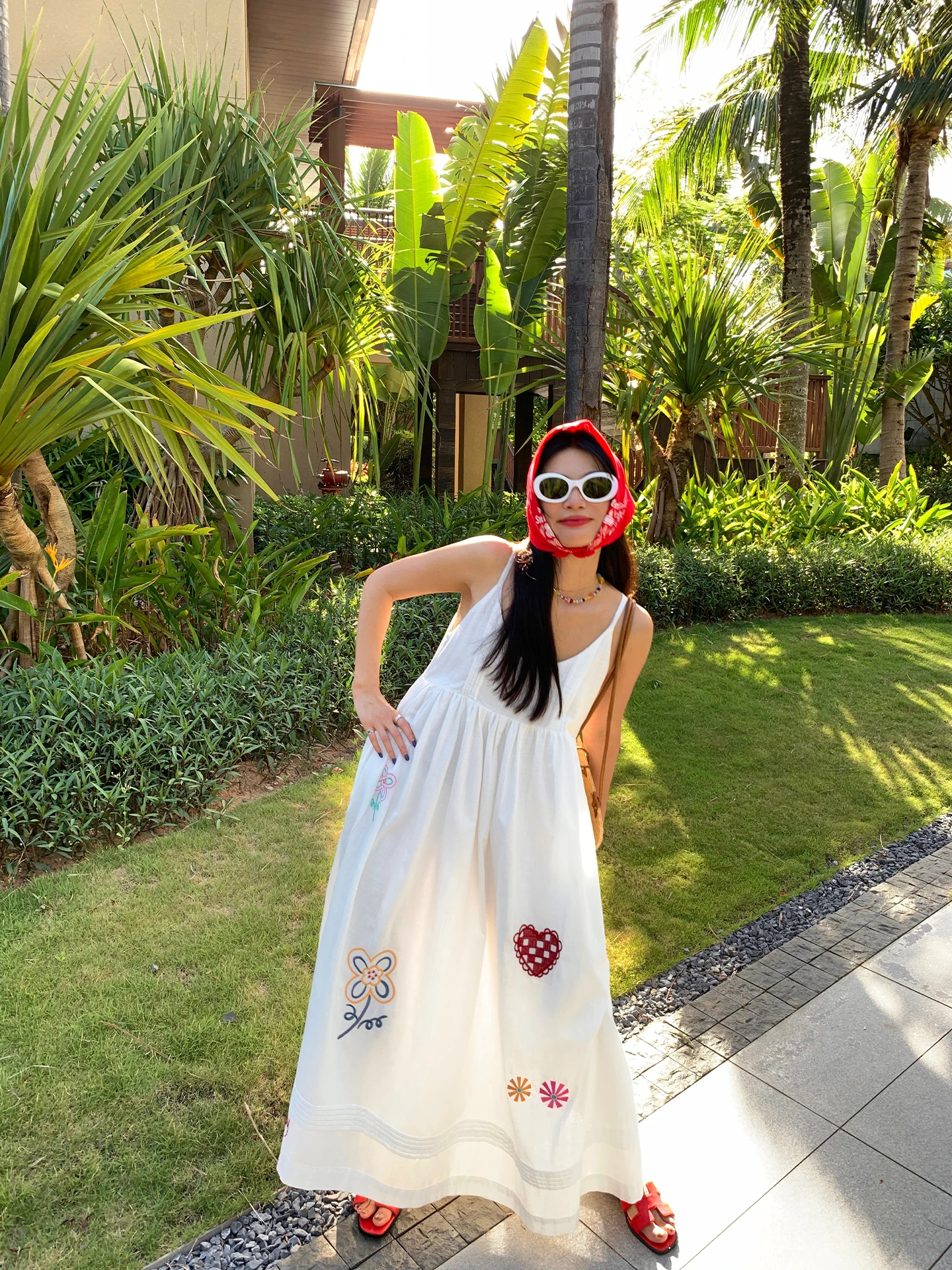 Witte geborduurde riem Dr. Losse V-Ne katoen Zomer Casual Sle Dames Faion 2025, nieuwe collectie Ci Pendelen A-lijn Dr