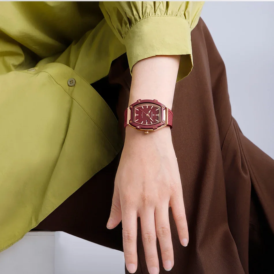 NAVIFORCE NF8069 المرأة كوارتز أنيقة التقويم عرض سيليكون حزام مضيئة مؤشر 3ATM مقاوم للماء ساعة السيدات